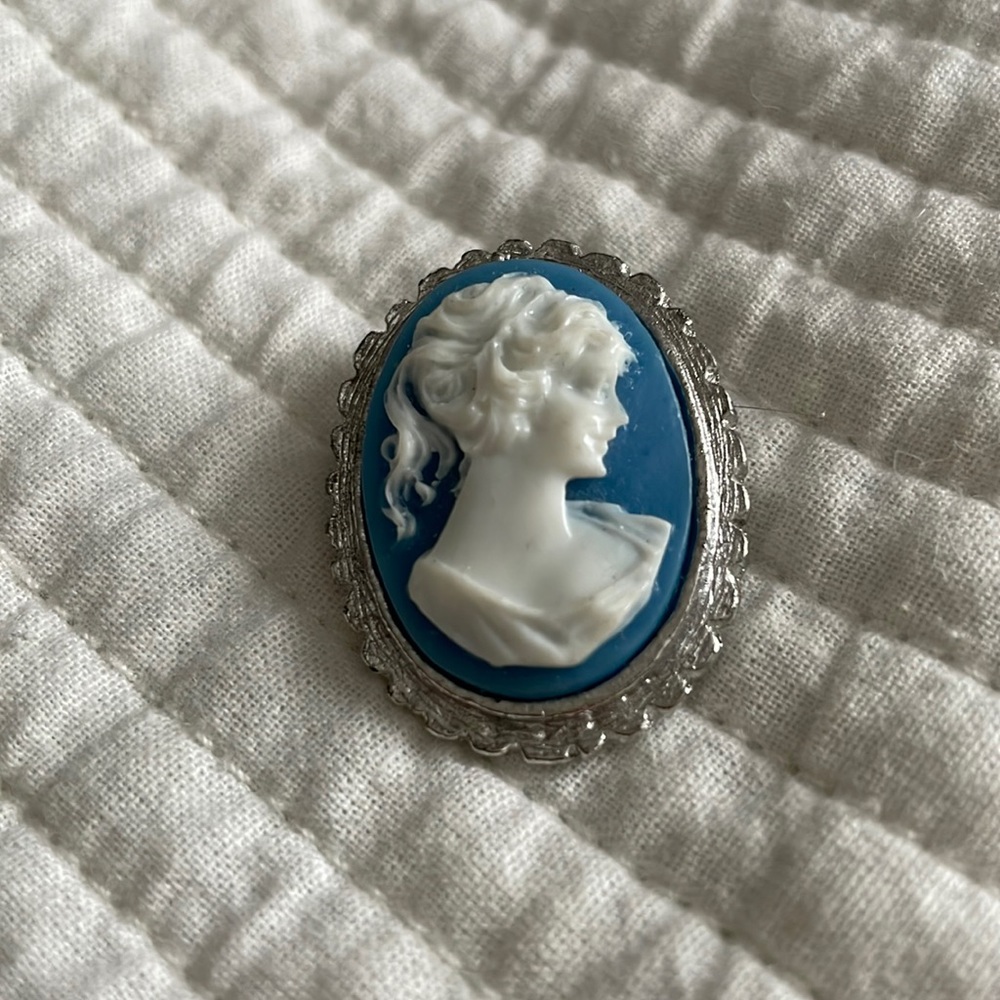 Brooch
